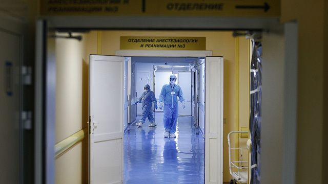 На Кубани в ковидных госпиталях находятся 3 пациента на аппаратах ИВЛ. Фото: Геннадий Аносов