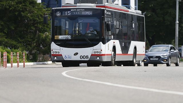 Глава Краснодара получил ключи от 60 троллейбусов белорусского производства 