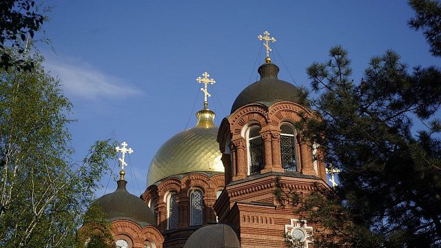 Православные христиане отмечают Радоницу. Фото: Телеканал «Краснодар»