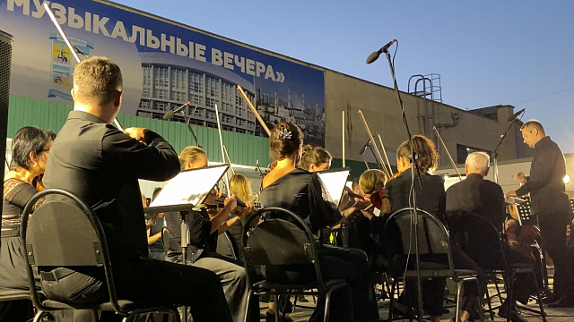 За лето «Карасунские музыкальные вечера» посетили 6 тысяч краснодарцев Фото: Телеканал «Краснодар»