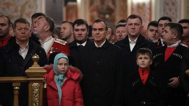 Губернатор Кубани и глава Краснодара поздравили верующих с Рождеством