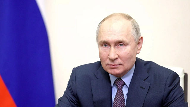 ЦИК РФ зарегистрировал Путина кандидатом на выборах президента