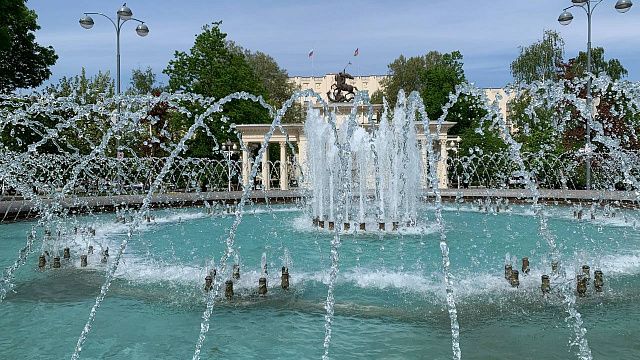В столице Кубани заработали все фонтаны. Фото: Телеканал «Краснодар»