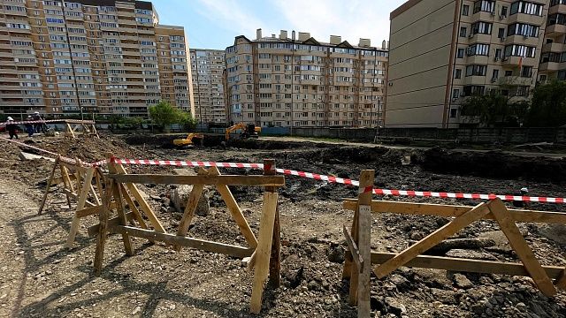 На улице Новороссийской в Краснодаре началось строительство большой школы Фото: t.me/ivan_gorobets