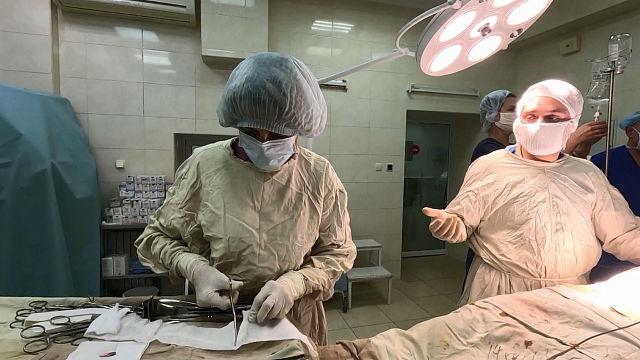 Врачебный долг: как краснодарские хирурги помогают раненым бойцам и жителям в зоне СВО