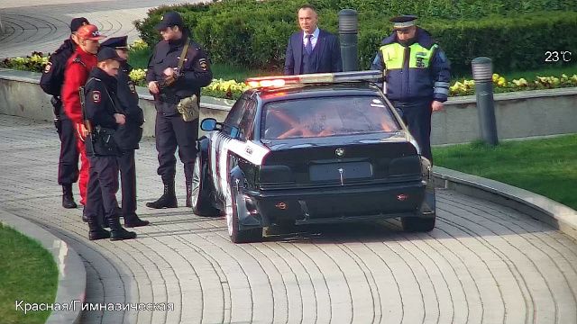 Полиция задержала 44-летнего краснодарца, припарковавшего машину «шерифа» у администрации Фото: ЕДДС