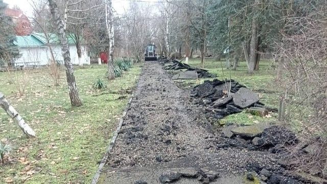 В Краснодаре начали благоустройство сквера Памяти Героев-танкистов