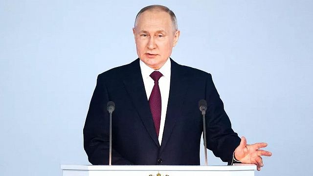 Президент России выразил благодарность всему народу России за мужество и добросовестный труд  Фото: kremlin.ru