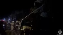 В Темрюке ночью пожарные тушили базу отдыха на площади 1200 кв. м.
