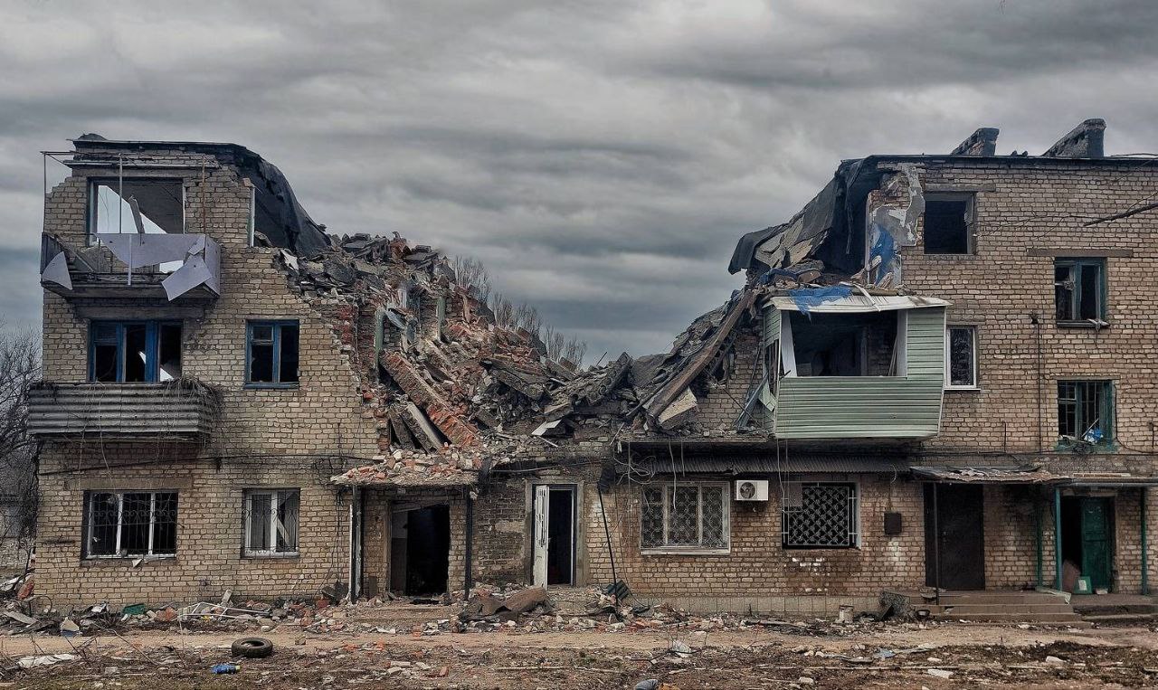 Дом журналистики в Краснодаре представил фотоработы из зоны СВО. 21.06.2024  г. Телеканал «Краснодар»