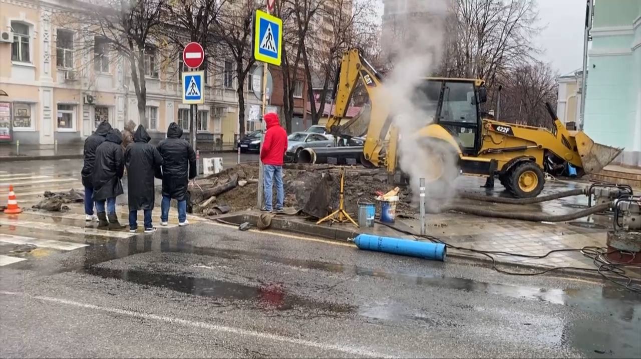 Тепло и горячую воду в дома Центрального округа планируют вернуть к 22:00.  27.11.2022 г. Телеканал «Краснодар»