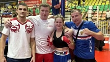 Медали чемпионатов мира взяли кикбоксёры и гандболистки из Краснодара