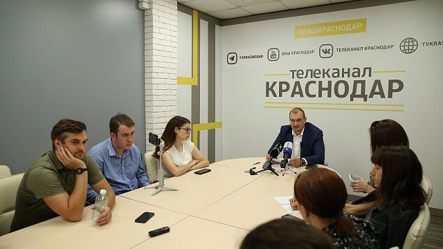 Василий Литвинов: предприятия Краснодара работают и развиваются, несмотря на санкции