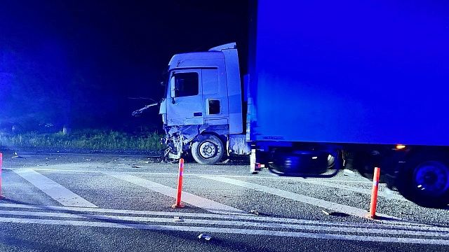 Два человека погибли в ДТП с фурой на трассе в Успенском районе