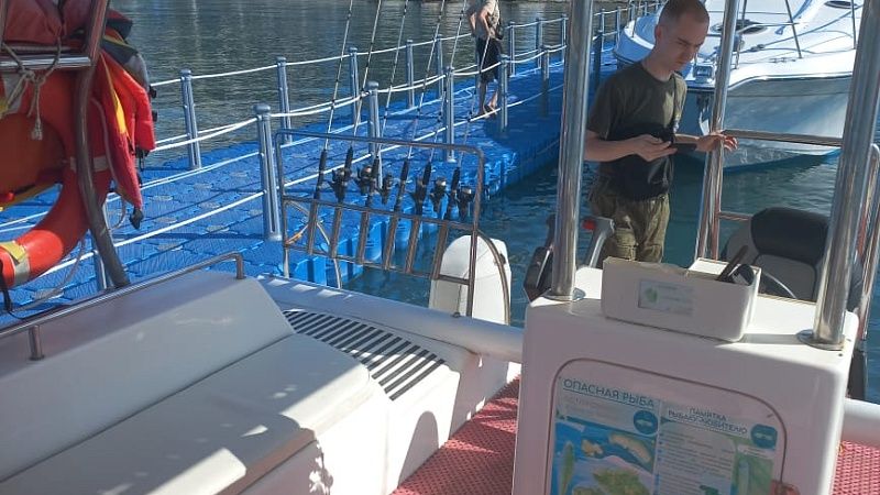 Прокуратура начала проверку по факту пожара на прогулочной яхте в Геленджике