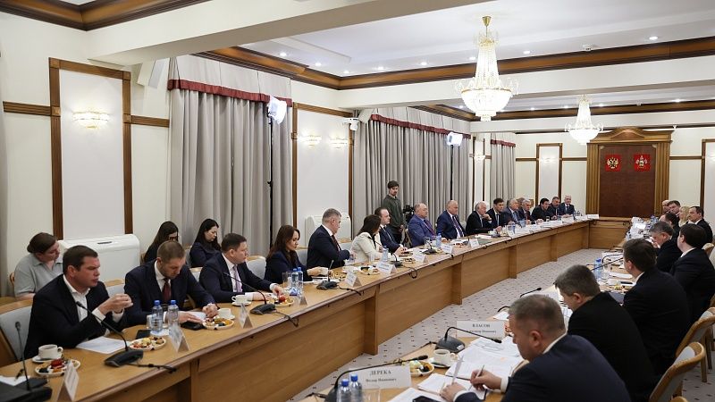 Губернатор Кубани и депутаты Госдумы обсудили меры поддержки санкура Анапы