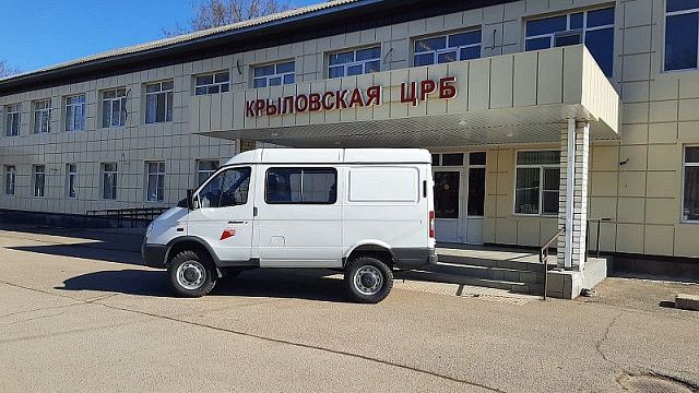Больницы Кубани получили 16 новых служебных автомобилей