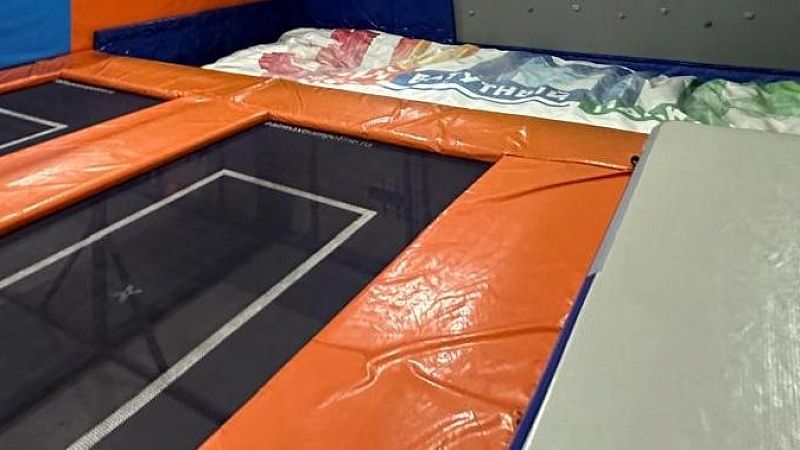 Восьмилетняя девочка сломала позвоночник в батутном центре в Набережных Челнах