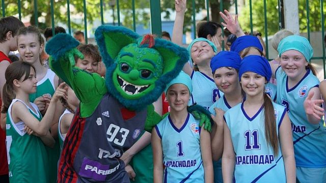Стартовал Всекубанский турнир по уличному баскетболу на кубок губернатора Краснодарского края