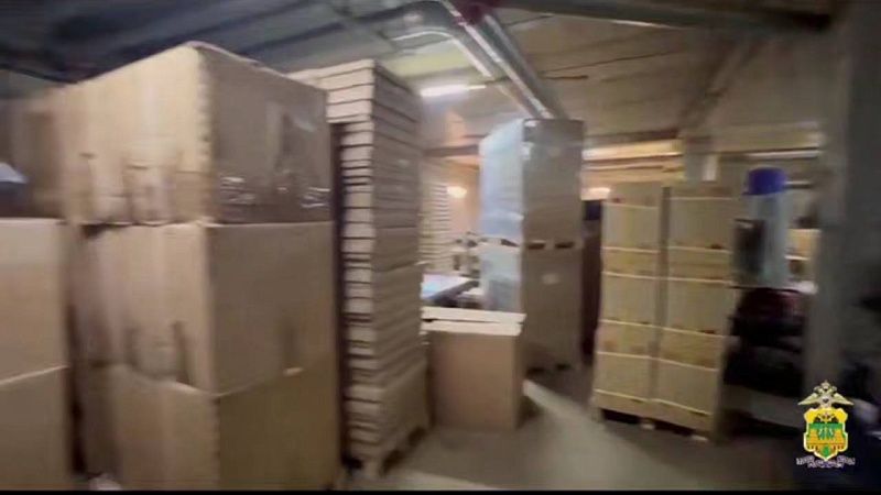 Более 2,7 млн пачек сигарет изъяли на незаконных производствах на Кубани