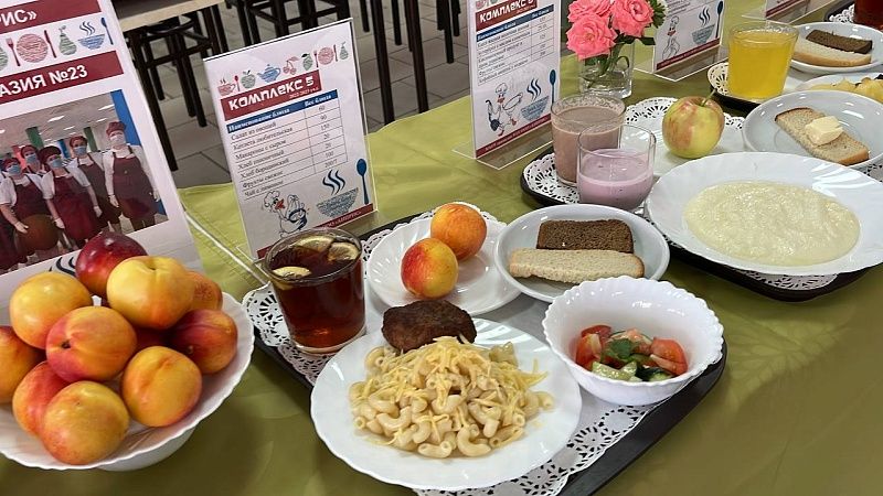 Диетолог Соломатина рассказала, как правильно выбирать овсянку