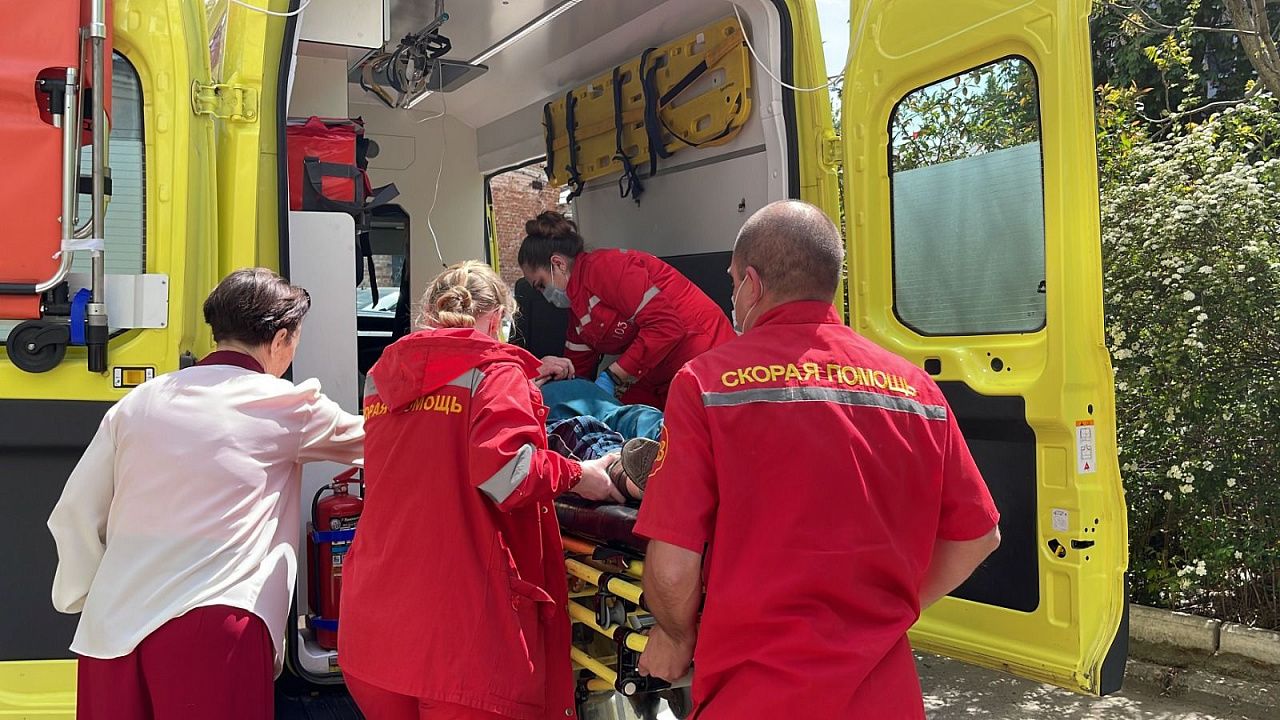 Сегодня в краевом центре трудятся более трех с половиной тысяч сотрудников скорой помощи. Фото: телеканал «Краснодар»
