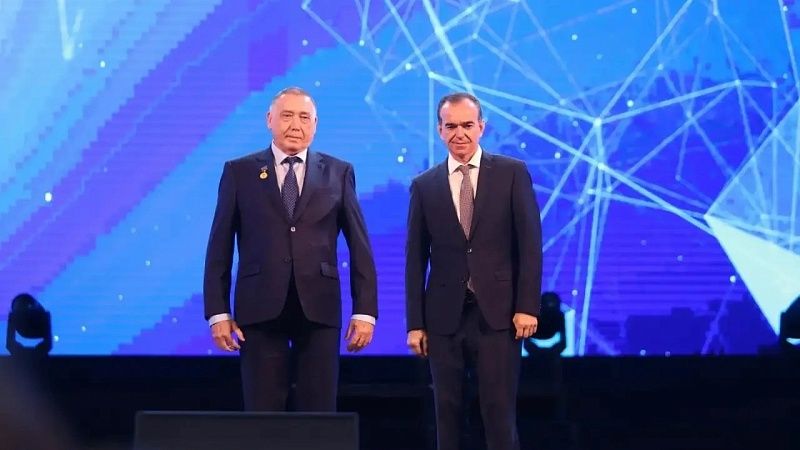 Вениамин Кондратьев наградил лучших врачей Кубани в филармонии Краснодара