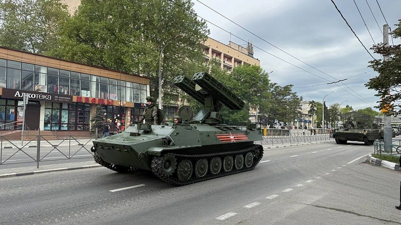 На видео сняли последние приготовления к Параду Победы в Новороссийске 