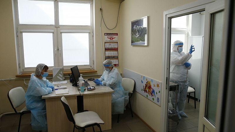 В России есть все необходимые лекарства от известных штаммов коронавируса