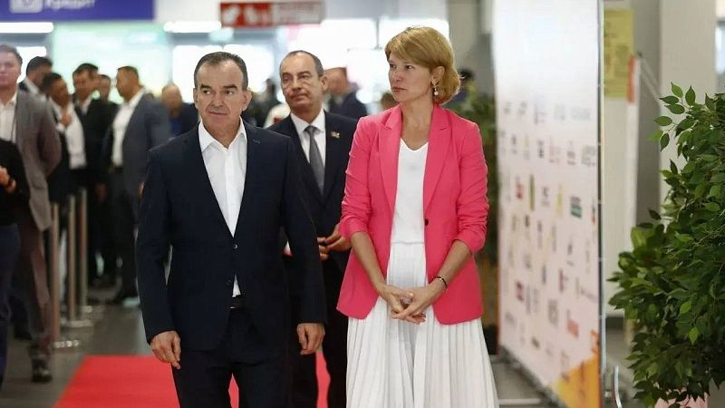 Оксана Лут и Вениамин Кондратьев открыли выставку «ЮГАГРО-2025» в Краснодаре
