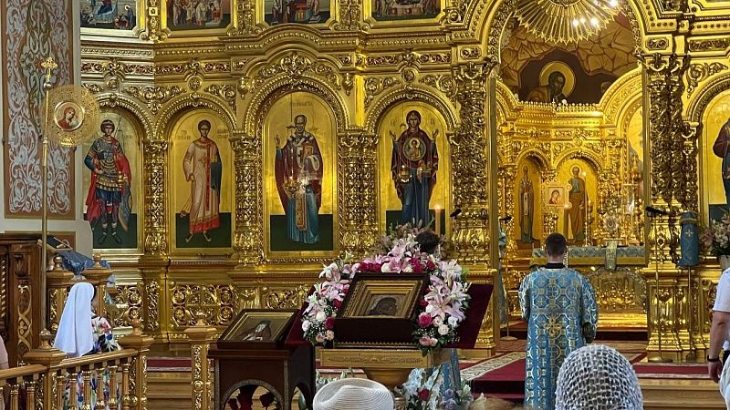 В Свято-Екатерининский собор прибыла Казанская икона Божией Матери