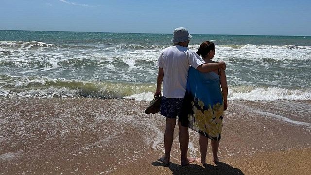 Вода на курортах Кубани прогрелась сильнее, чем воздух Фото: Телеканал «Краснодар»