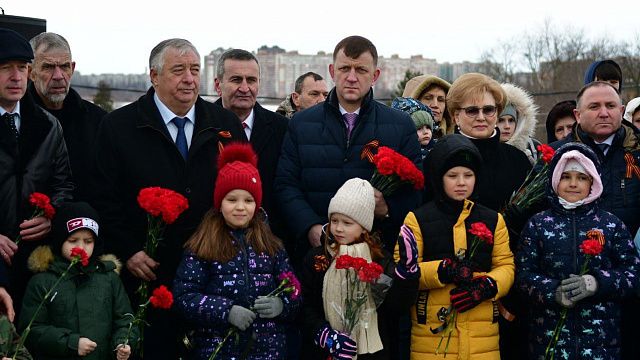 У Пашковской переправы почтили память защитников Краснодара