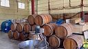 Почти 50 тонн паленого алкоголя нашли у предпринимателя в Джубге