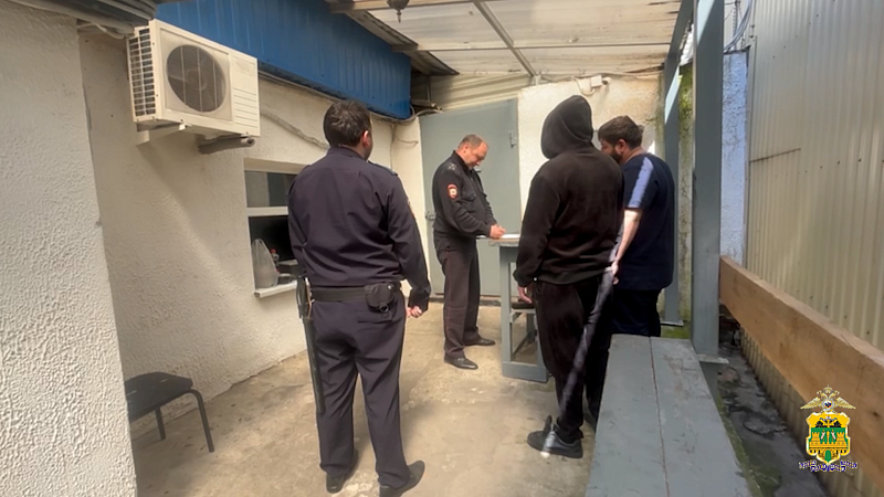 За продвижение «блатной романтики» осудили троих молодых людей в Туапсе