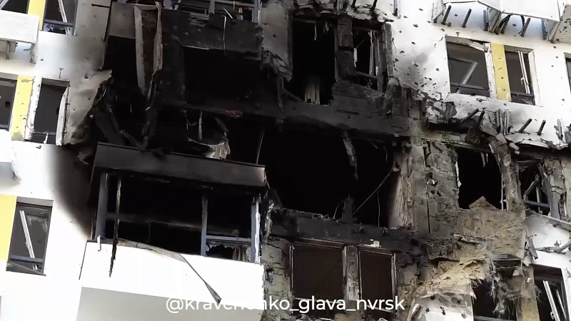 Видео последствий ночной атаки БПЛА показал мэр Новороссийска