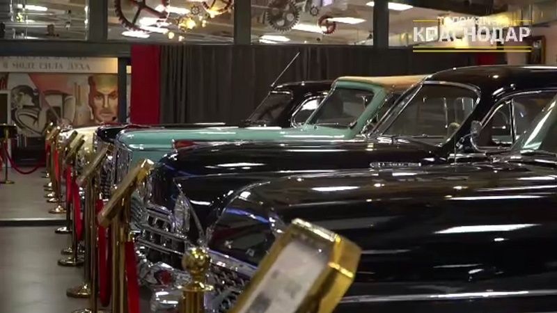 Ретроавтомобили XX века представит коллекционер на выставке в Новороссийске