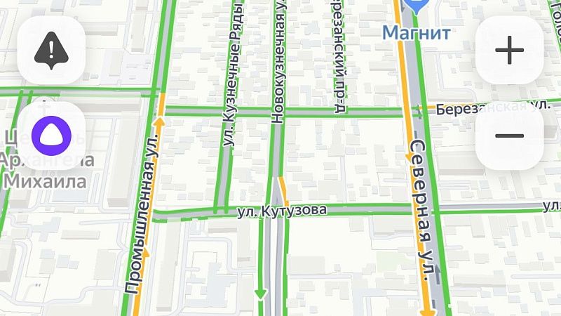 Место гибели полицейского оцепили в центре Краснодара вечером 8 апреля