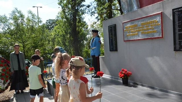 Память погибших советских летчиц почтили в Крымском районе. Фото: t.me/sergeyi_les