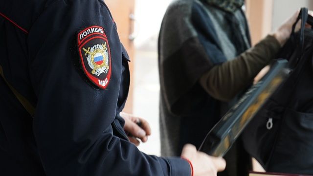 Полиция накрыла 6 нелегалов-поваров в краснодарской чайхане