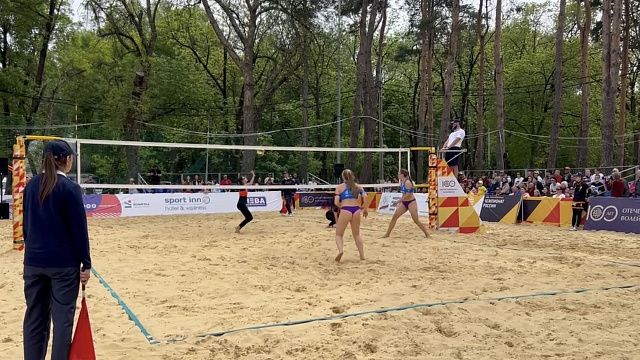 В Краснодаре проходит IV этап чемпионата России по пляжному волейболу