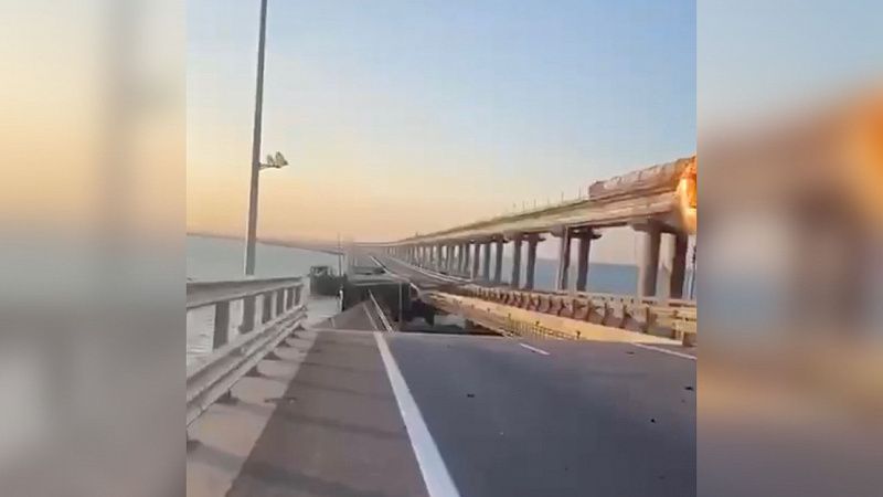 Подрыв грузовика на Крымском мосту: что известно к этому часу
