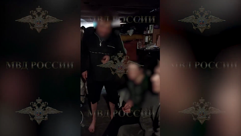 Девять человек держали в рабстве 13 лет на Кузбассе