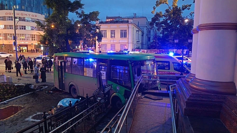 ГИБДД опубликовала момент смертельного ДТП с автобусом в Екатеринбурге