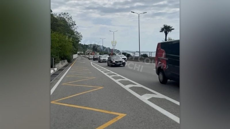 Автопробег в честь 80-летия Великой Победы прошёл в Сочи