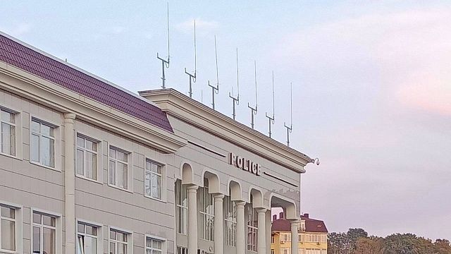 Мигранток-нелегалок и их работодателя оштрафовали в Сириусе 