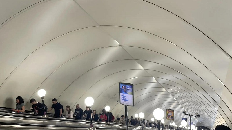Четверо детей потеряли сознание на станции метро «Пионерская» в Петербурге
