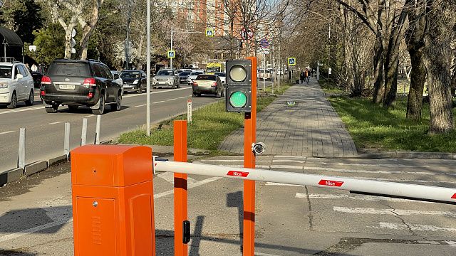 В Краснодаре заработали сайт и приложение для оплаты муниципальных парковок