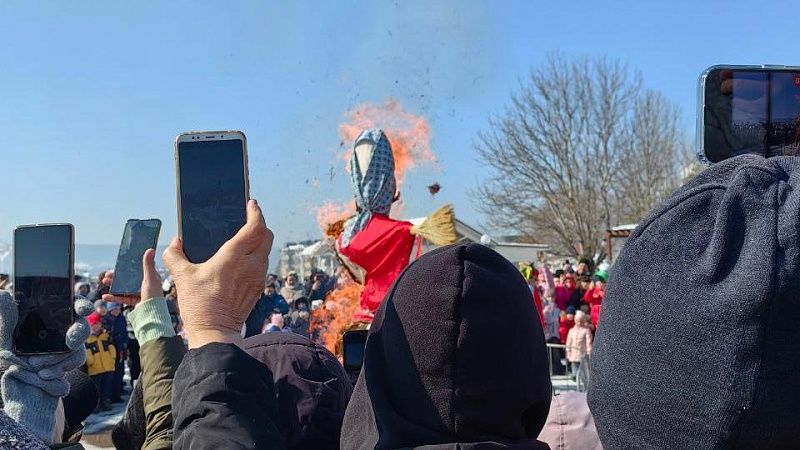 Юрист Строков рассказал о штрафах за сжигание чучела на Масленицу на Кубани