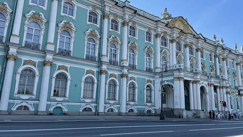 Эстетически совершенным городом актриса Марченко назвала Петербург